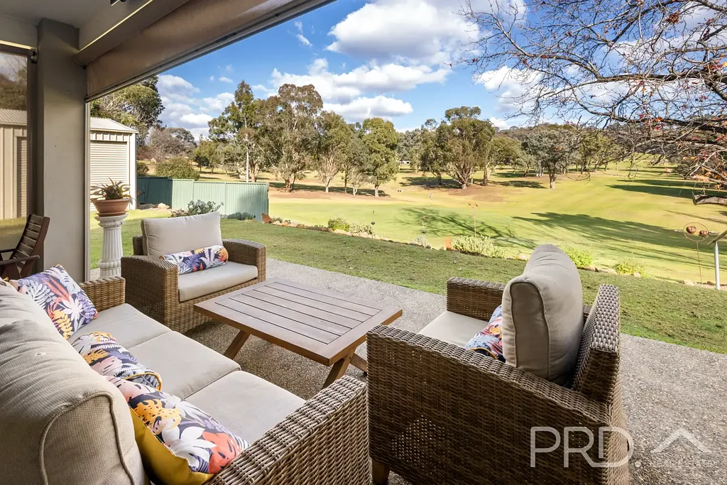 228 Wynyard Street, Tumut, NSW 2720