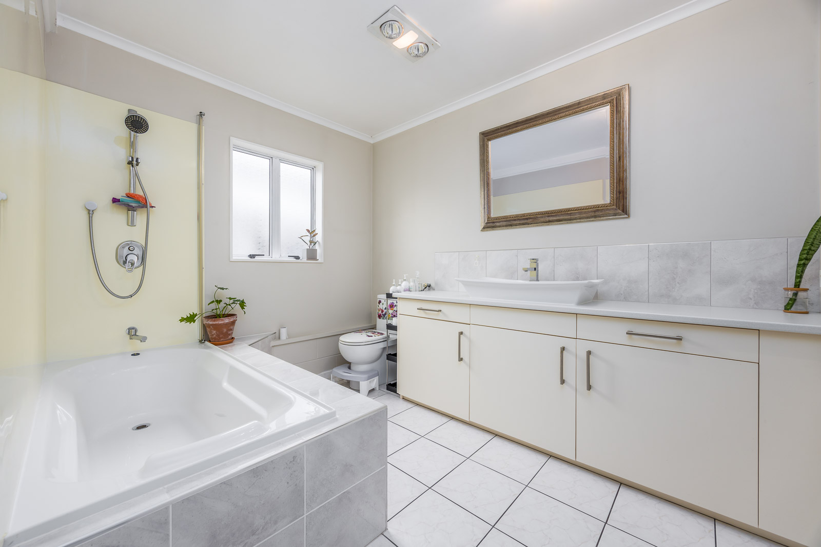 6 Oteha Valley Road, Northcross, photo 13