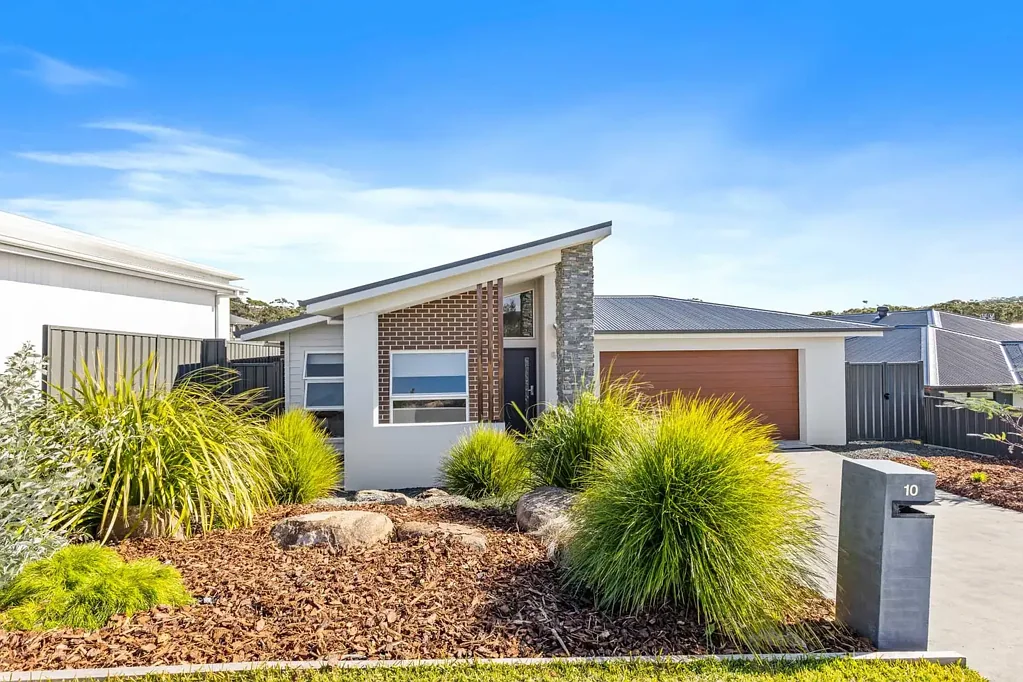 10 Galiga Crescent, Dolphin Point, NSW 2539