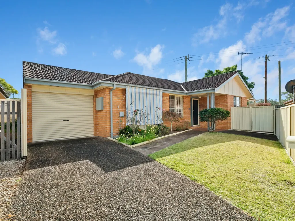 Taree 3房  Attractive Brick & Tile Home - Smart Investment or Affordable Start