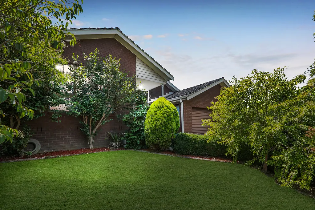 14 Chisholm Avenue, Attwood, VIC 3049