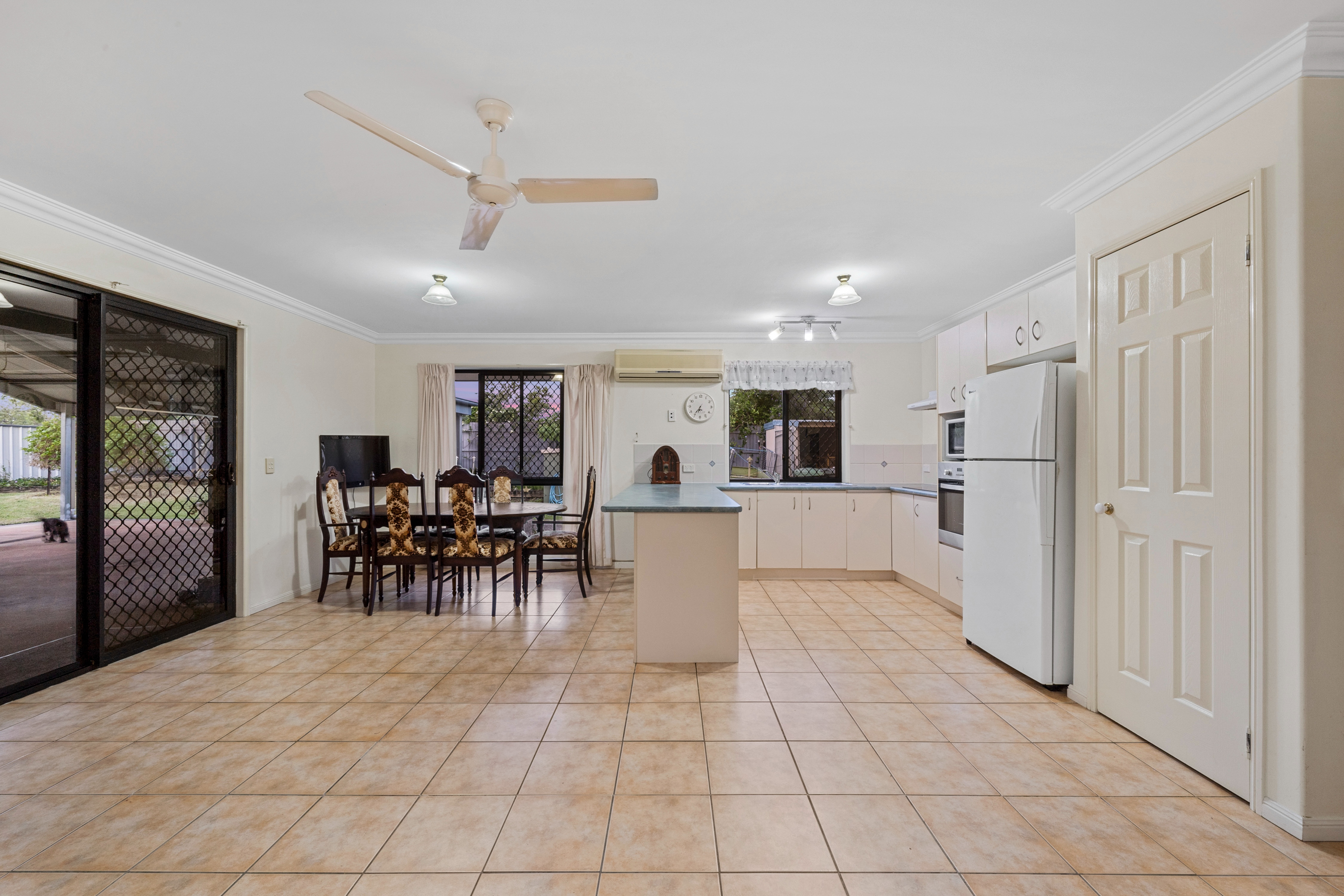 46 LAMBERTH RD EAST, HERITAGE PARK QLD 4118, 0房, 0浴, House