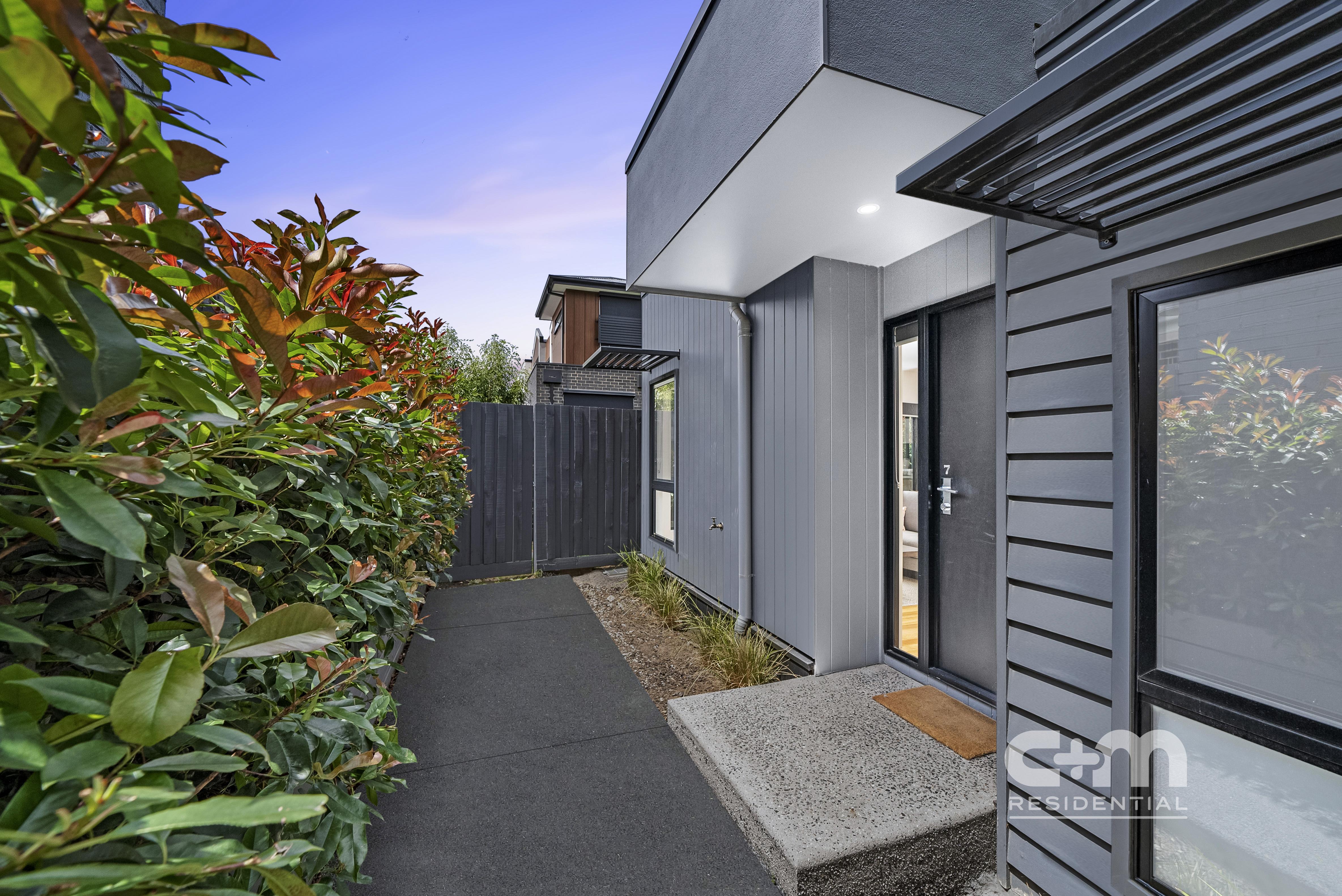 UNIT 7 158 WATERLOO RD, OAK PARK VIC 3046, 0 Schlafzimmer, 0 Badezimmer, Townhouse