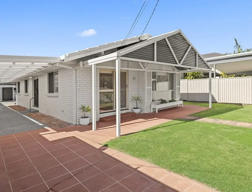 51 Ashgrove Ave, Runaway Bay, Gold Coast, 4 Schlafzimmer, 1 Badezimmer, House