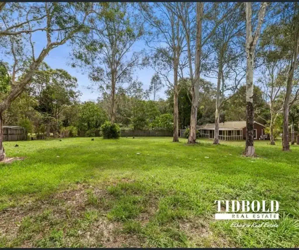 Redland Bay 3 Bedroom PRIVATE ACREAGE RETREAT