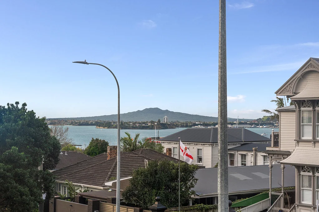 Saint Marys Bay 3 Slaapkamer Modern Waterview Living in the Iconic Westwater