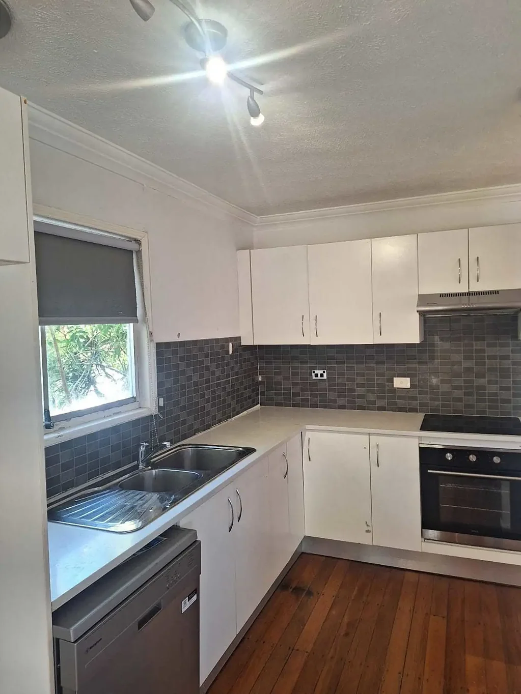 Conveniently located 3-bedroom house in the heart of Miami