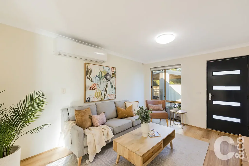 Parmelia 5房  Rare 5-Bedroom Parkside Home with Workshop!