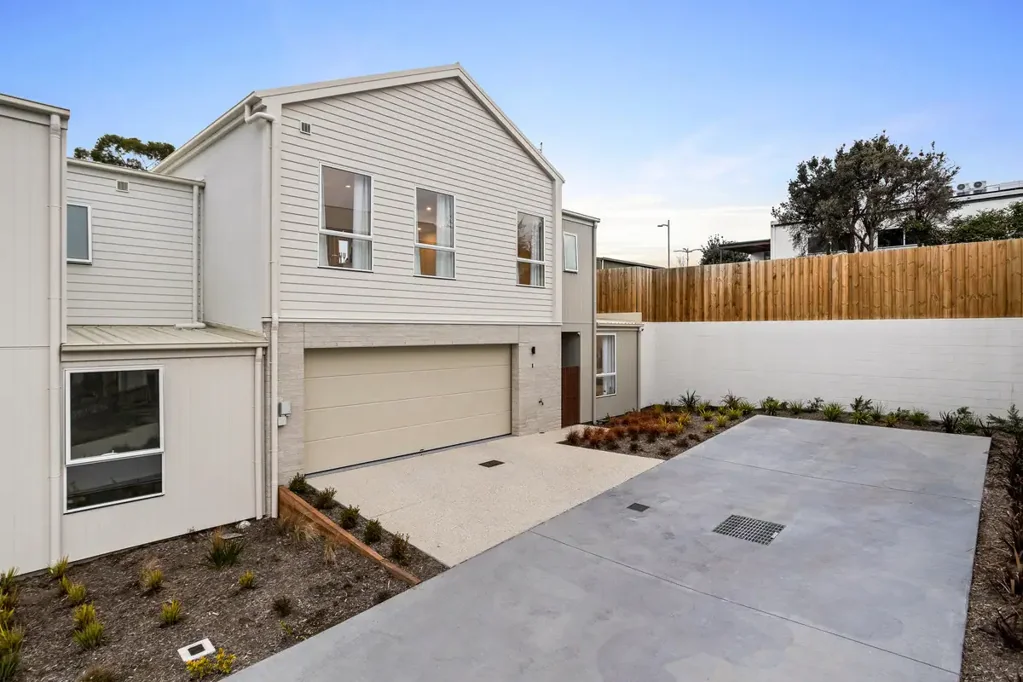 Kingston 4 Bedroom Contemporary living awaits