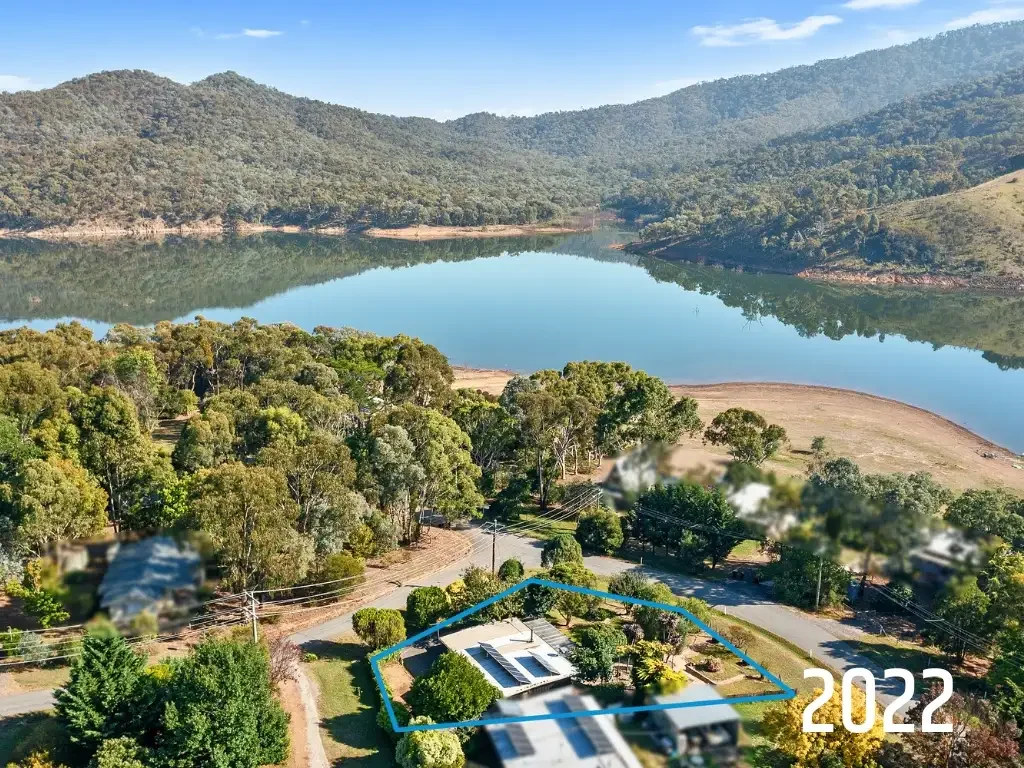 Howqua Inlet 3બેડરૂમ Light filled lakeside living!