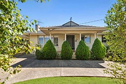 15 Inglis Street, Mornington