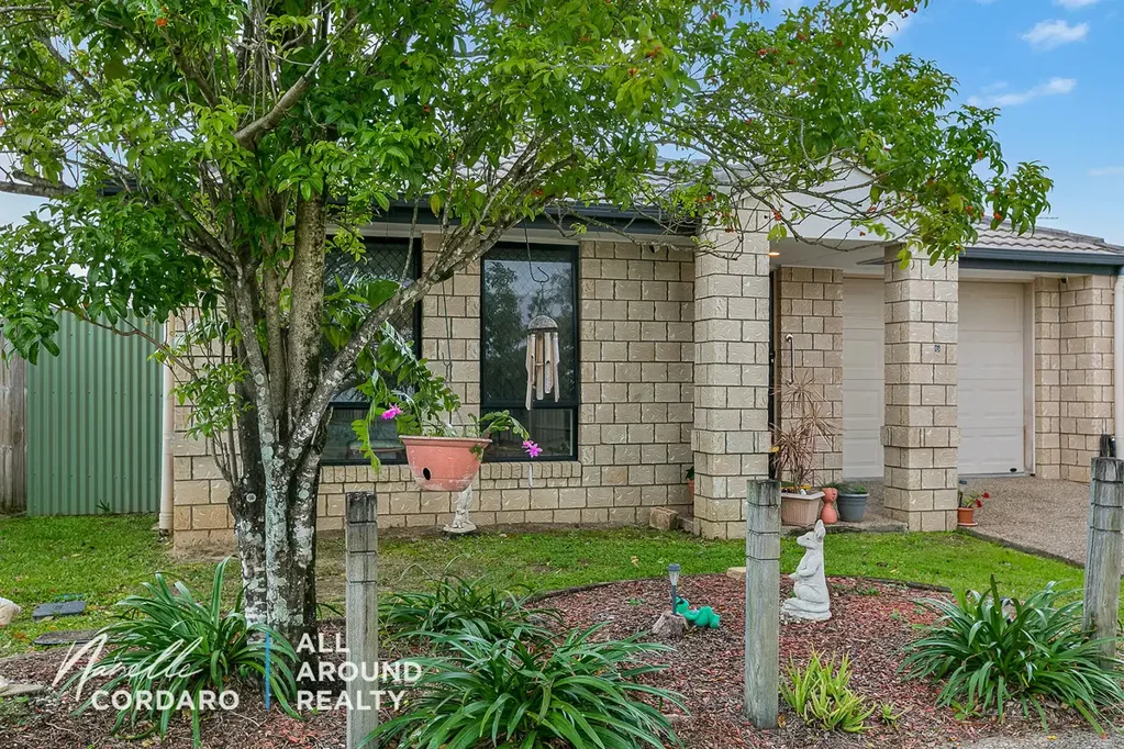 Upper Caboolture 3침실 MODERN DETACHED LOWSET HOUSE IN A PRIVATE GATED COMMUNITY WITH SOLAR