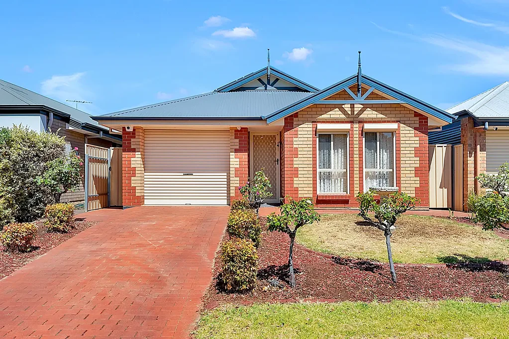 18 Arcadia Drive, Smithfield, SA 5114
