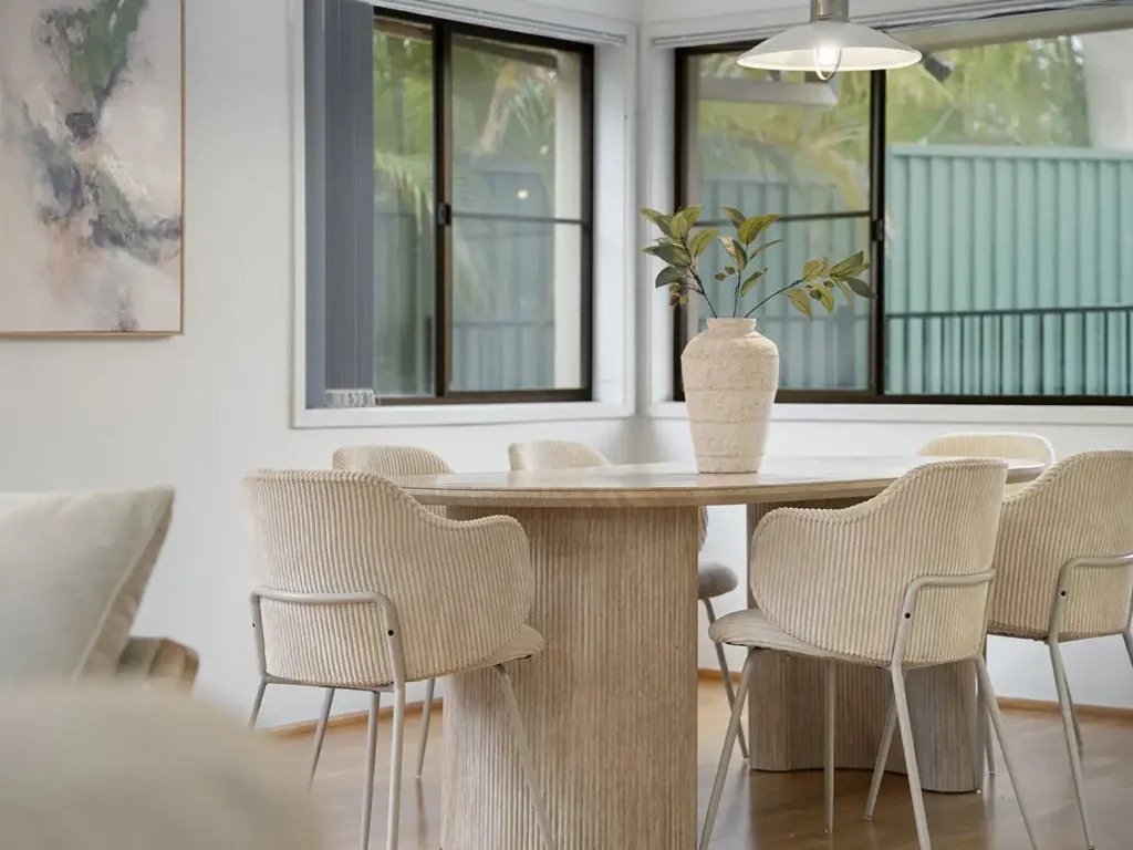 Mount Ommaney 4Habitaciones Family Comfort Meets Future Potential in a Prime Corner Position