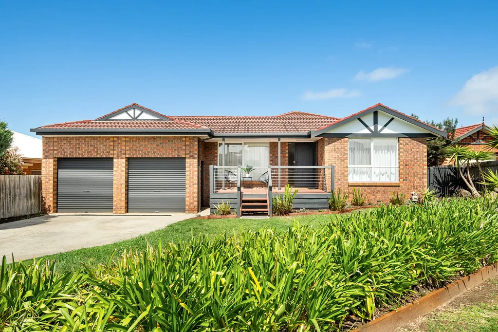 17 Ozan Crescent, Jan Juc, VIC 3228