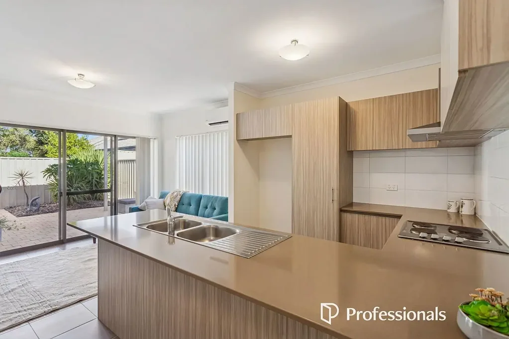 15C Sussex Road, Forrestfield, WA 6058