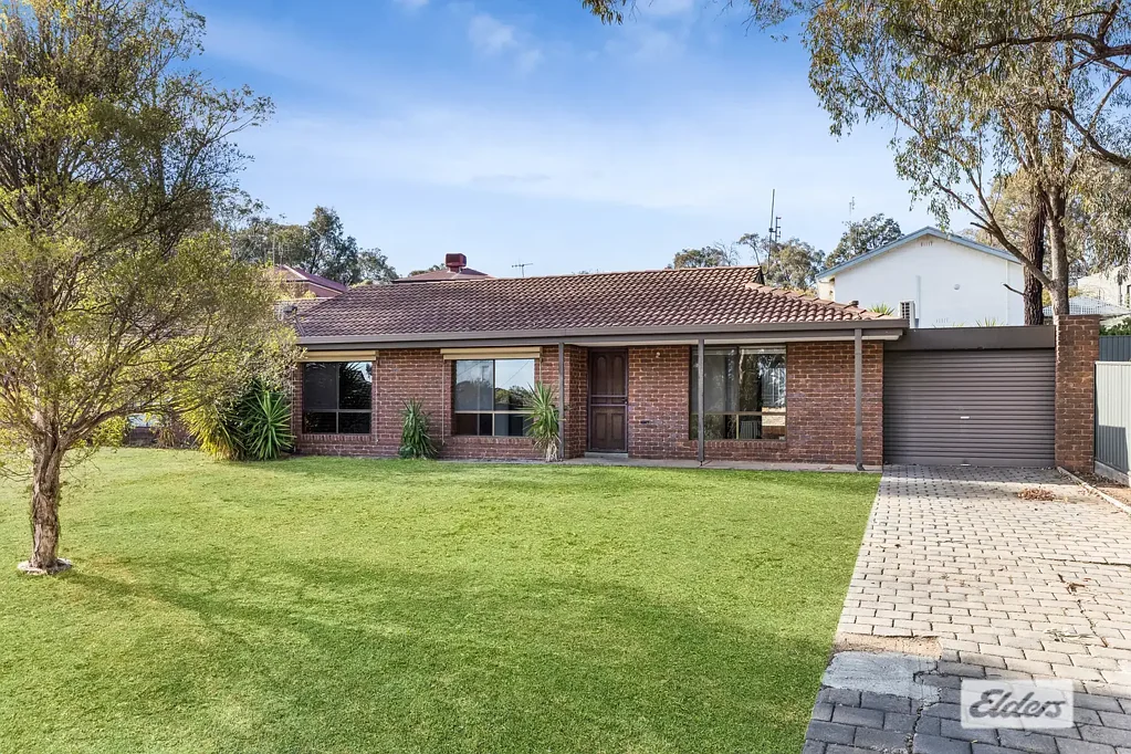 2/7 Holland Court, Kennington, VIC 3550
