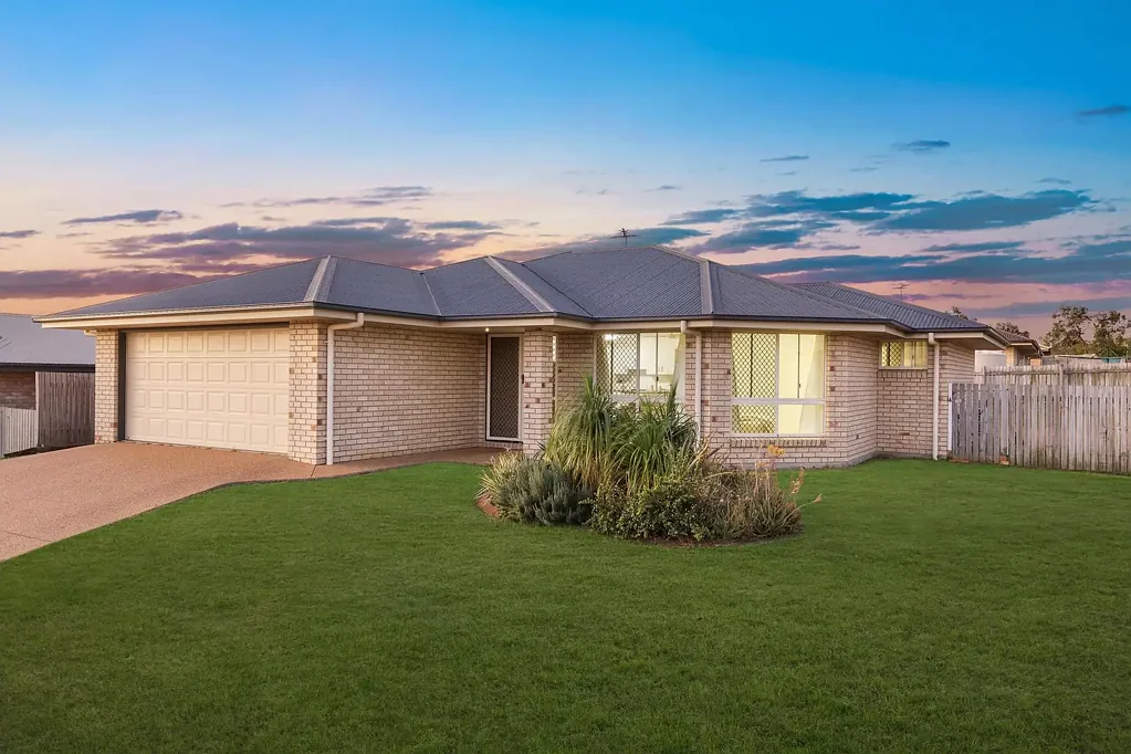 Gracemere 4 Slaapkamer Modern Family Home on Corner Allotment