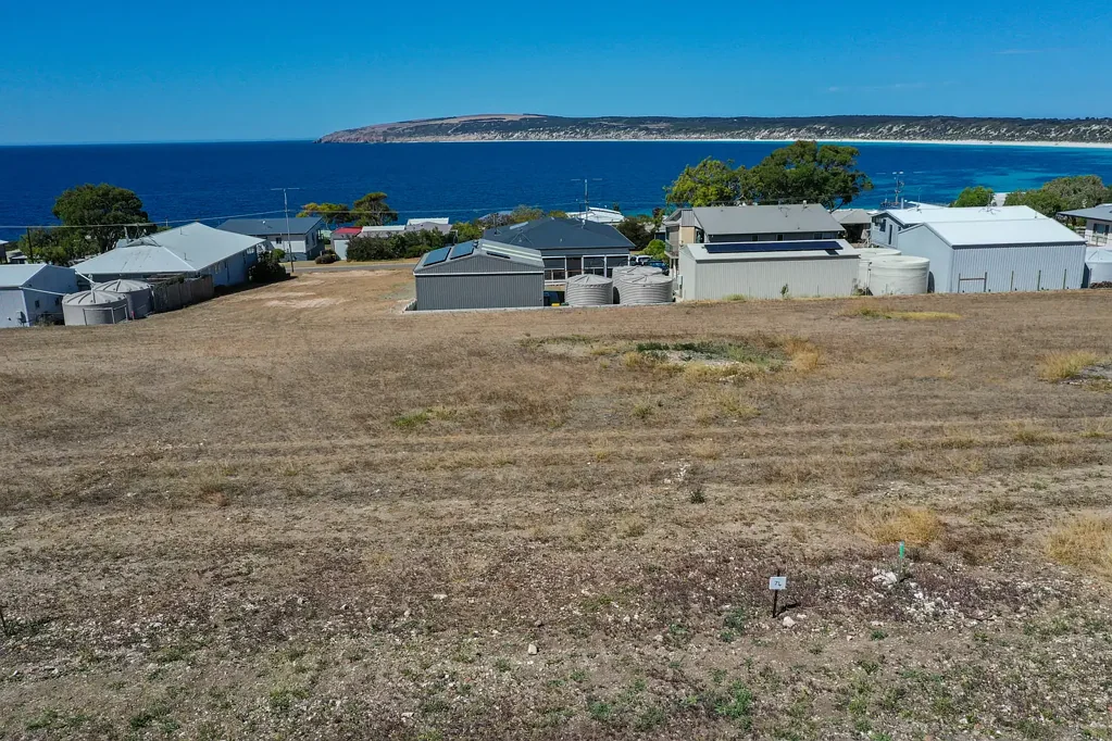 Emu Bay  Tightly Held Emu Bay Land - Newly Released!