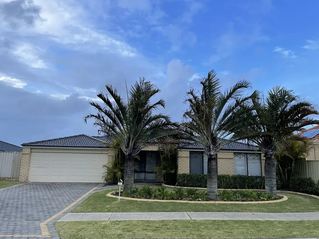 Break Lease - Spacious Family Living with Multiple Living Zones