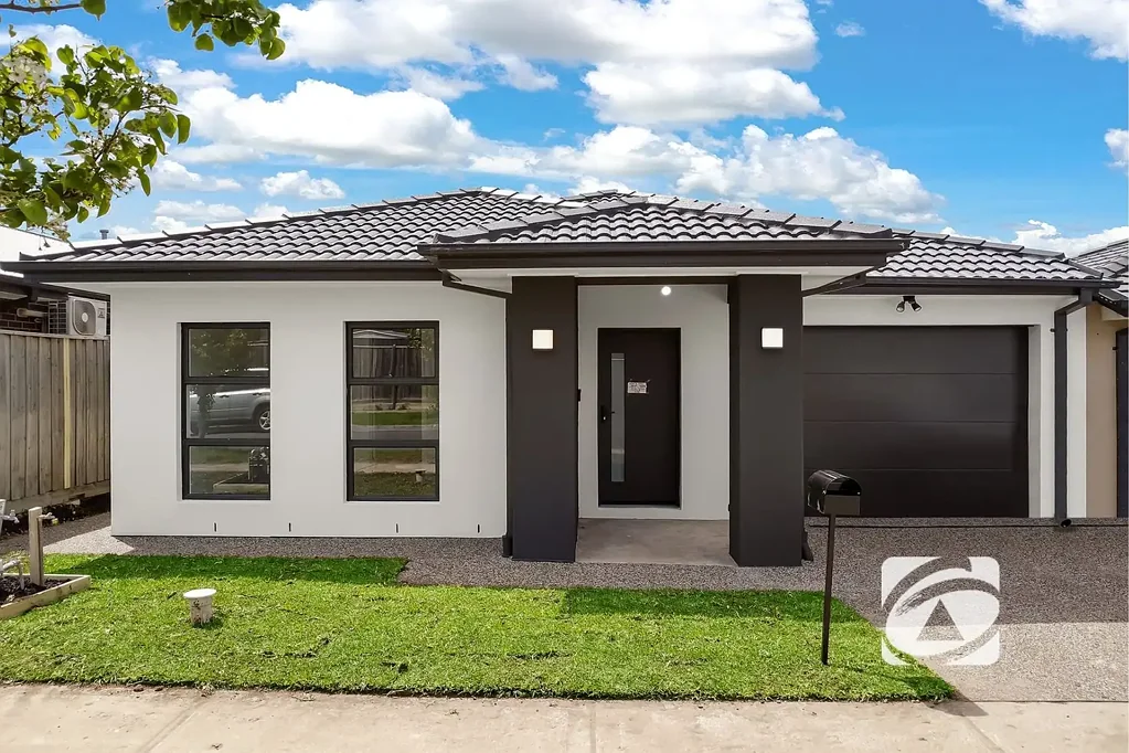 99 Athletic Circuit, Clyde, VIC 3978