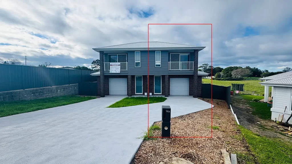 Milton 4Habitaciones Move-In Ready Duplex with Open-Plan Living & Balcony Views