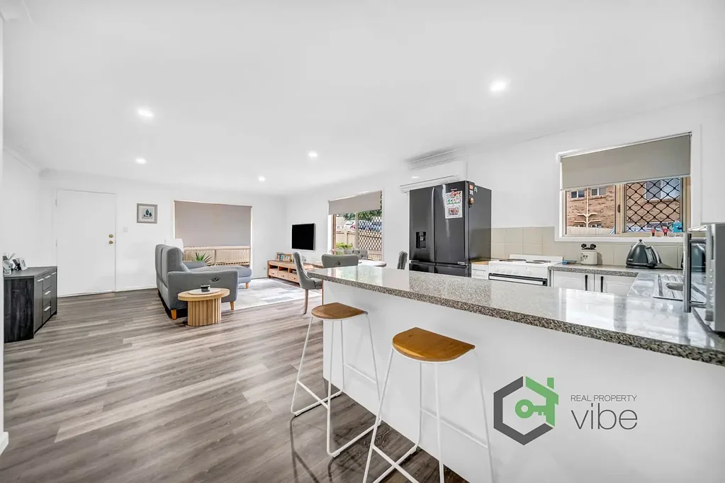 Beenleigh 2બેડરૂમ "PINE COURT VILLAS" - LOW-SET VILLA - RENOVATED - 2 BEDROOMS + STUDY OR 3rd BEDROOM