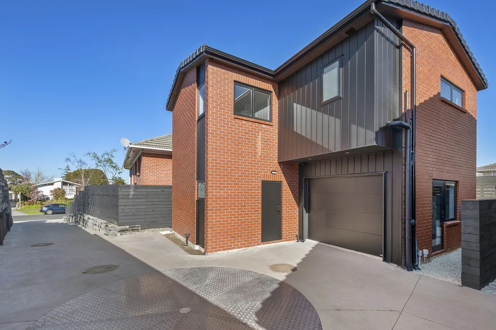 Pakuranga Heights 3房  Brand New Convenience and Quality