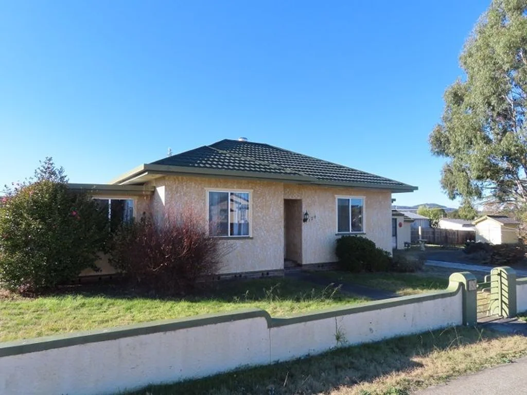 134 Folkestone Street, Stanthorpe, QLD 4380