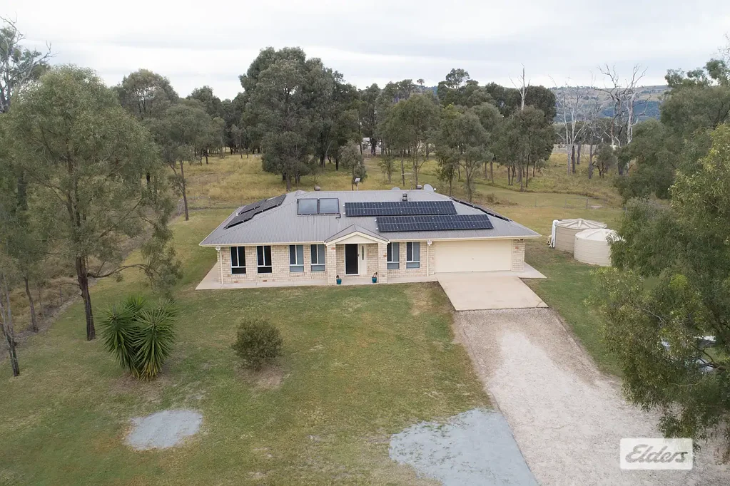 Blenheim 5غرفة نوم The Complete Lifestyle Package – 35 Acres, Creek & Quality Brick Home