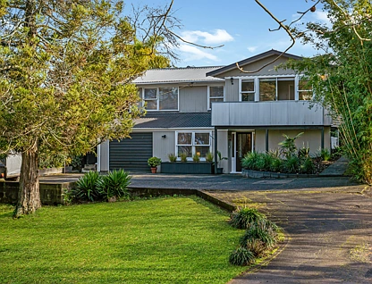 21&23 Atkinson Road, Titirangi, Waitakere City, 7部屋, 3バスルーム, House