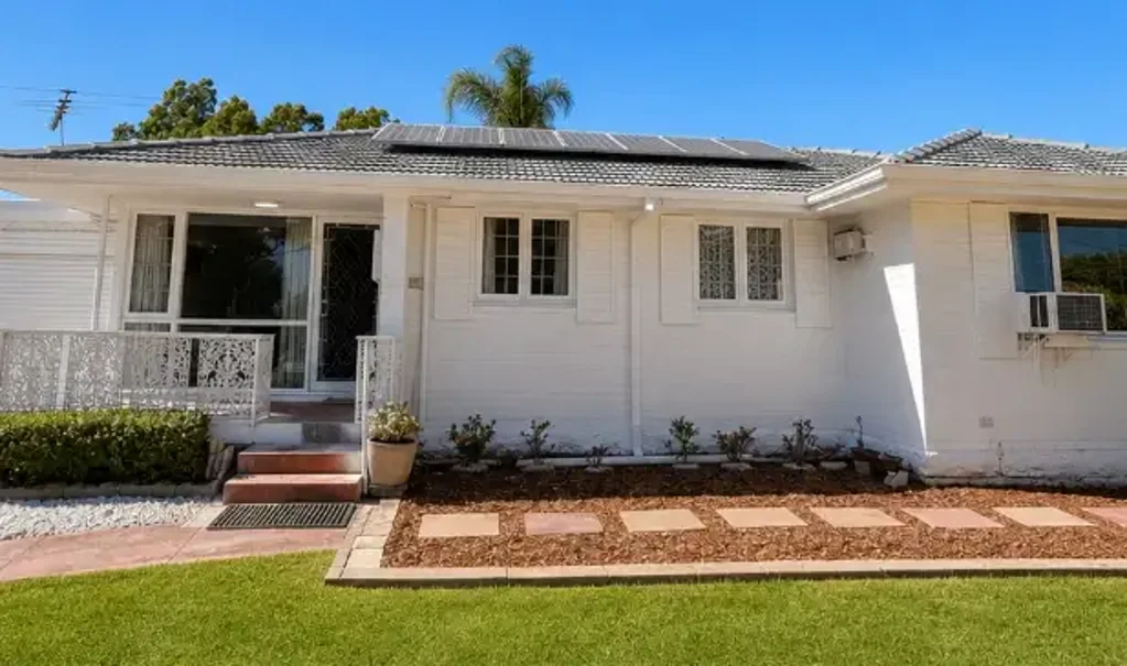 ROOM 2 AVAILABLE - ALL BILLS INCLUDED