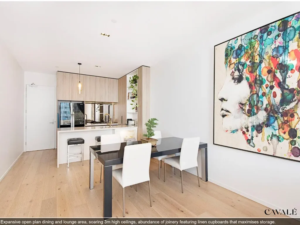 EXCLUSIVE SUB-PENTHOUSE APARTMENT. AWARD WINNING 55m ROOFTOP POOL & FULLY EQUIPPED GYM WITH STUNNING VIEWS ACROSS BRISBANE!