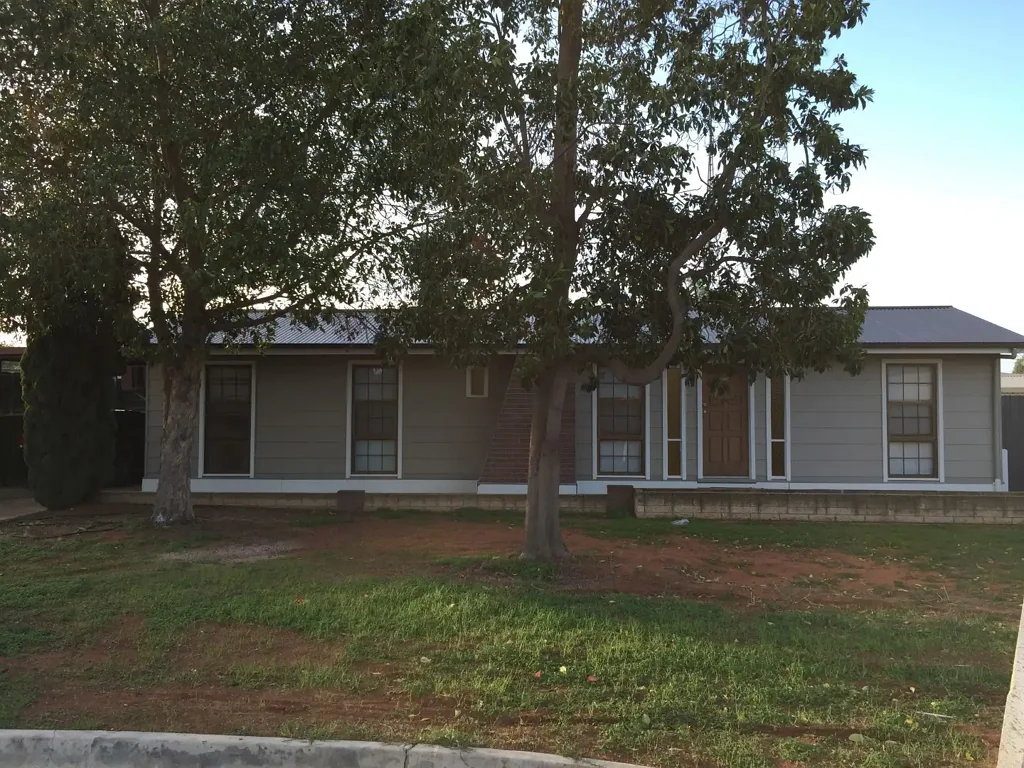 Great Home in a Quiet Cul-de-sac Location