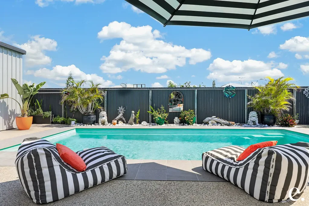 Mulambin 4Zimmer Coastal Retreat with Pool, Spa, Shed & Side Access