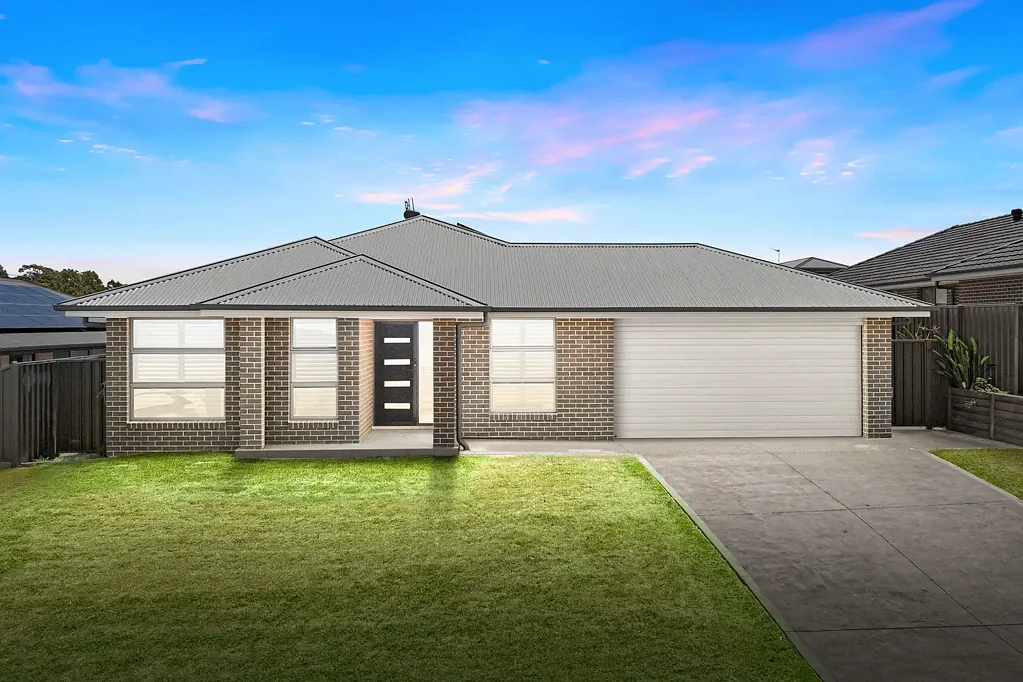 10 Nairn Avenue, Heddon Greta, NSW 2321