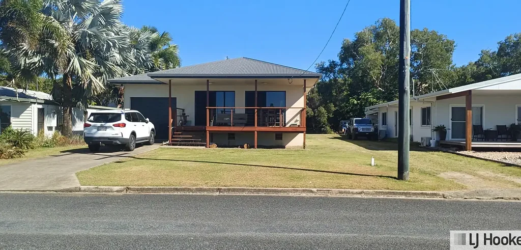29 Taylor street, Tully Heads, QLD 4854