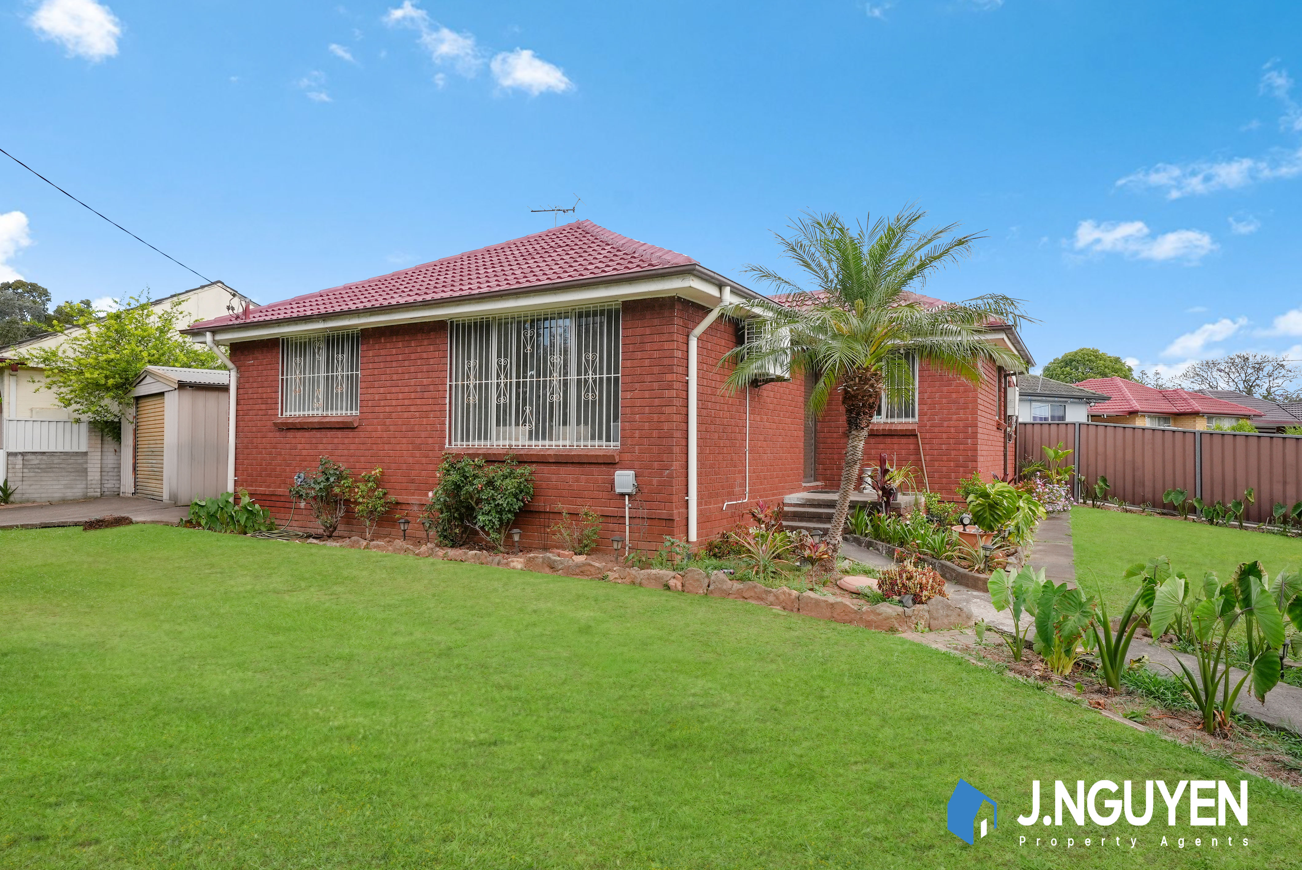 2 CHELSEA DR, CANLEY HEIGHTS NSW 2166, 0房, 0浴, House