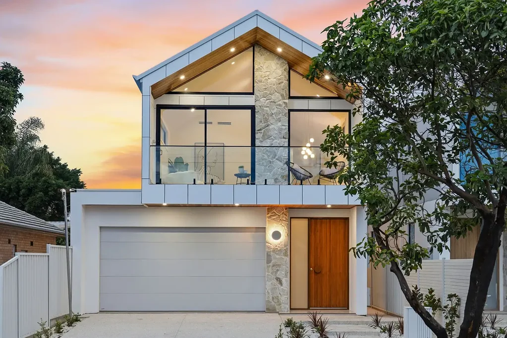 Grange 4બેડરૂમ Designer Luxury On A Grand Scale: A New Benchmark For Beachside Family Living