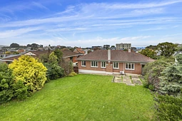 37 Albert Street, Saint Clair