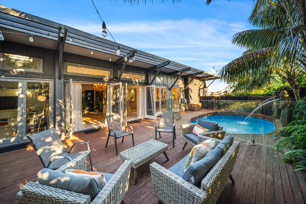 Ardmore 4 Bedroom Your Own Private Oasis in Ardmore