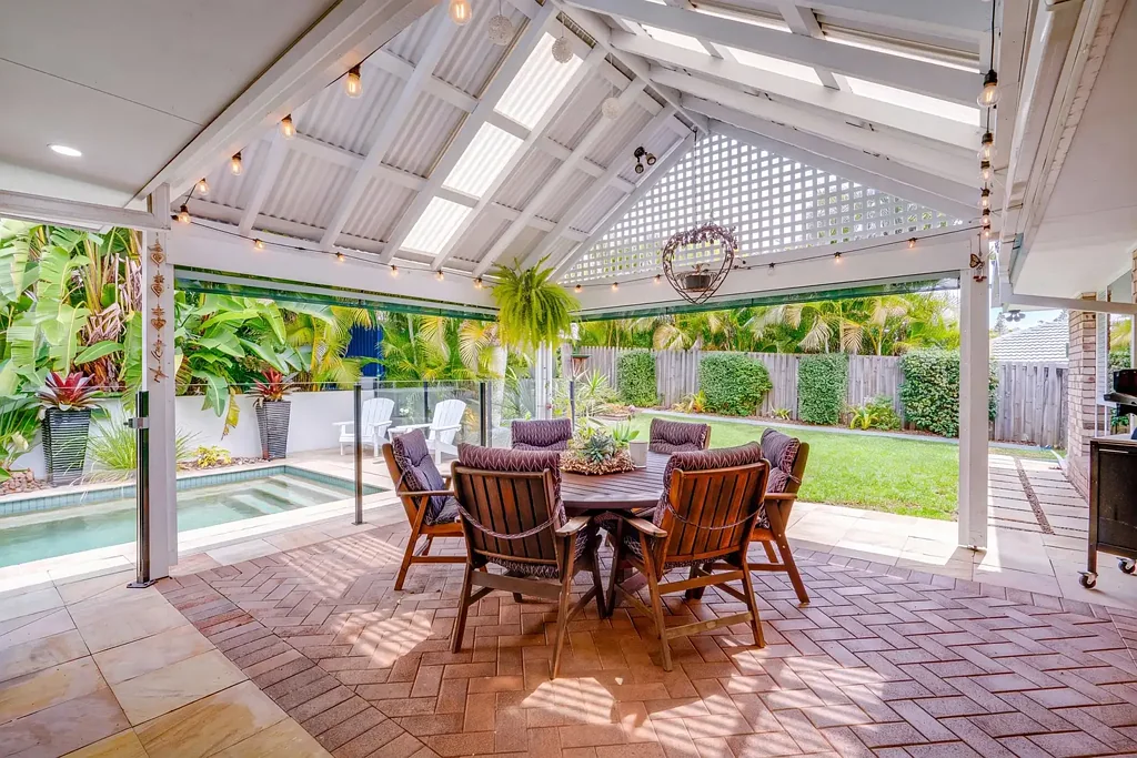 Parkwood 4房  STUNNING FAMILY HOME WITH DUAL LIVING POTENTIAL!