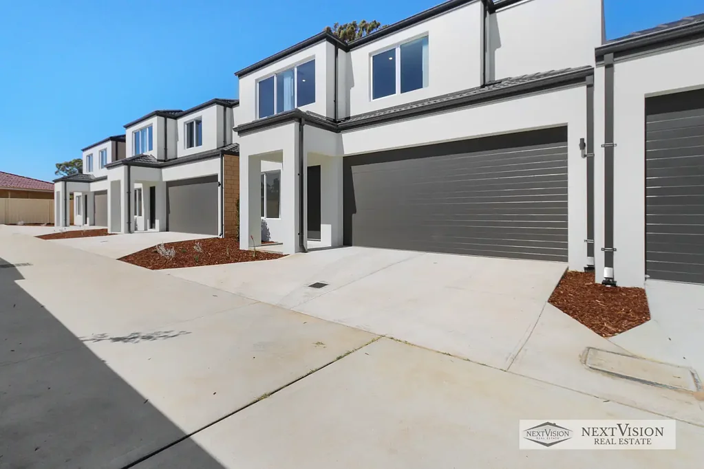 Spearwood 3 Bedroom TWO MORE AVAILABLE! - CLICK ON VIDEO ICON FOR 3D VIRTUAL WALKTHROUGH