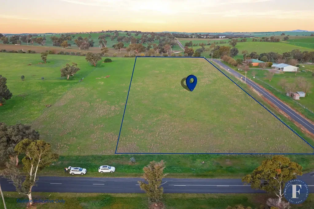 Harden  4.9 ACRE* LIFESTYLE OPPORTUNITY WITH BUILDING ENTITLEMENT