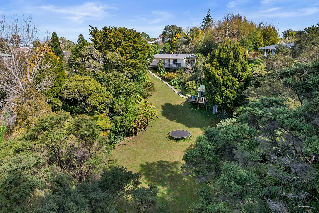 17 McClintock Road, Massey, Waitakere City, Auckland