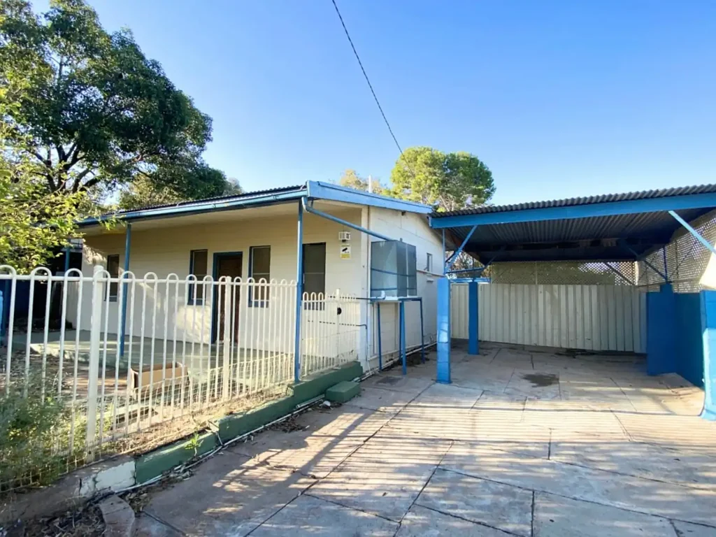 Sunset Strip 3房  Impressive 9.2% rental return!