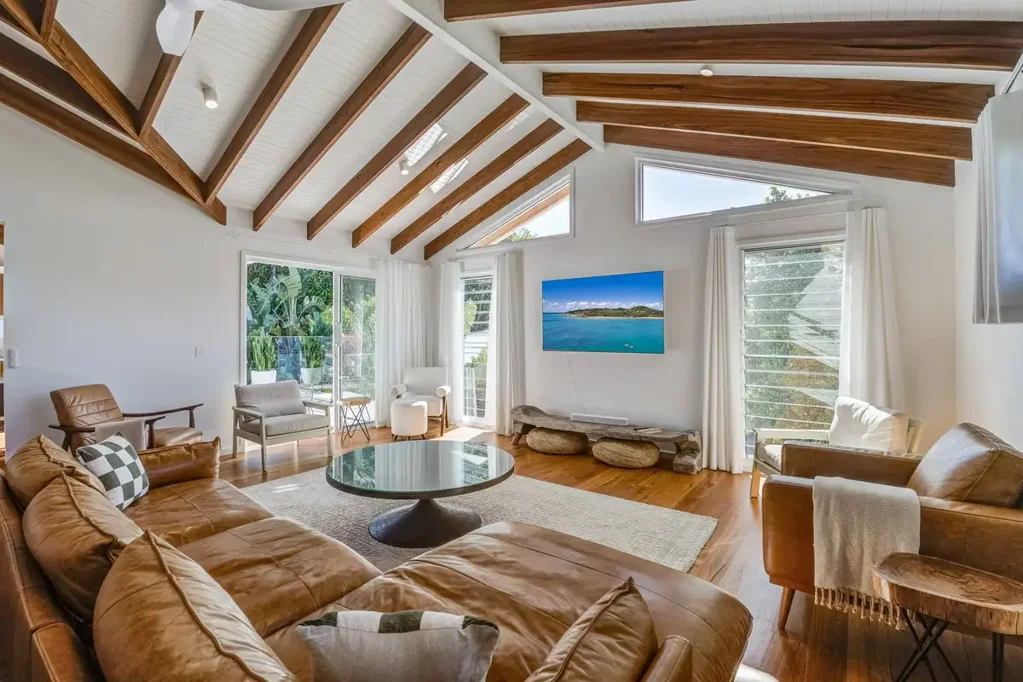 Suffolk Park 3Moenga Stunning Coastal Home in a Prime Suffolk Park Setting