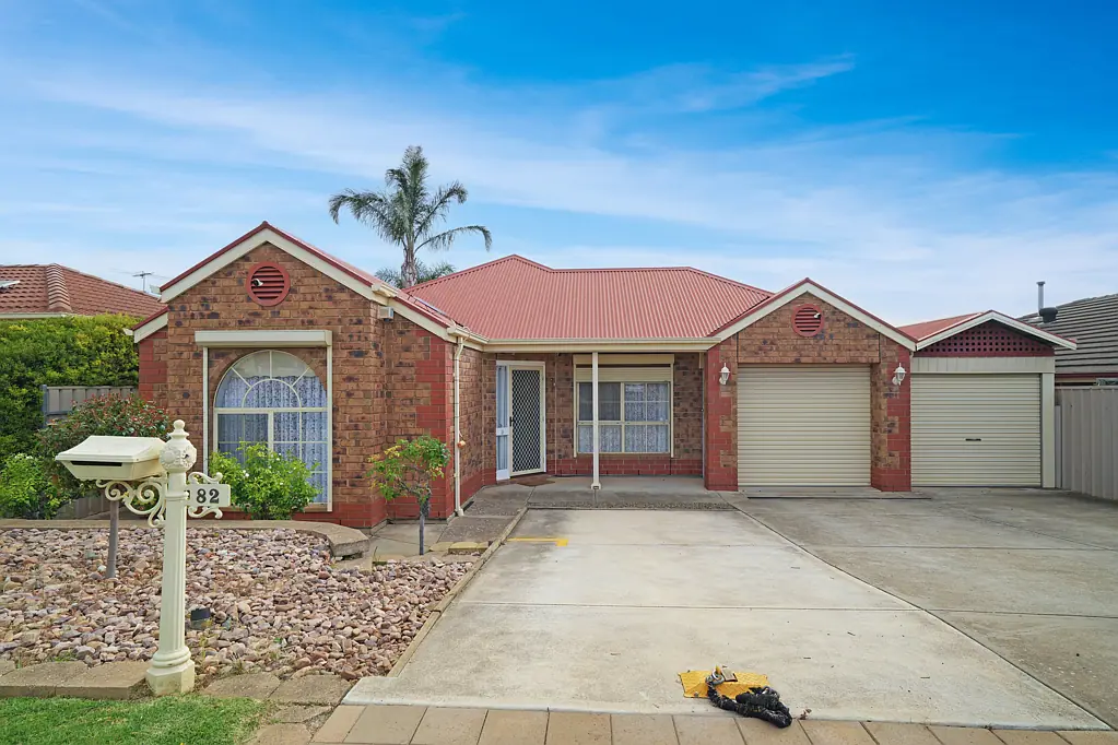 82 Somerset Grove, Craigmore, SA 5114
