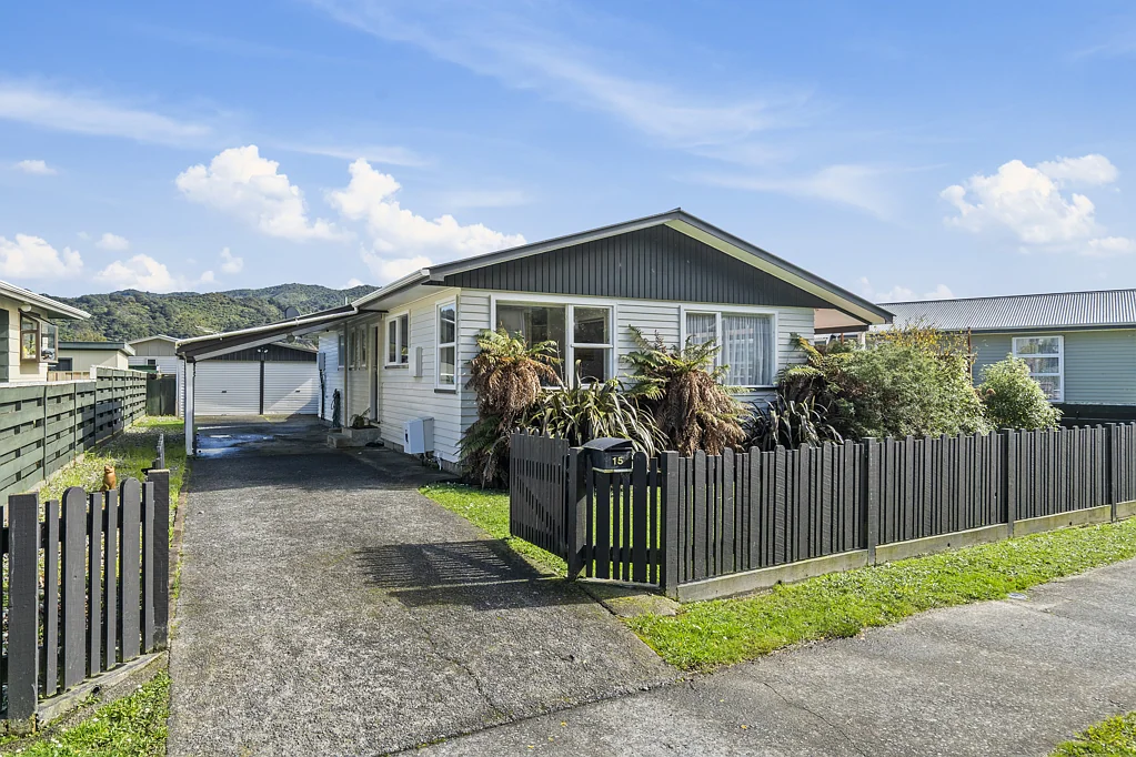 15 Trelawney Road, Wainuiomata, Lower Hutt, Wellington