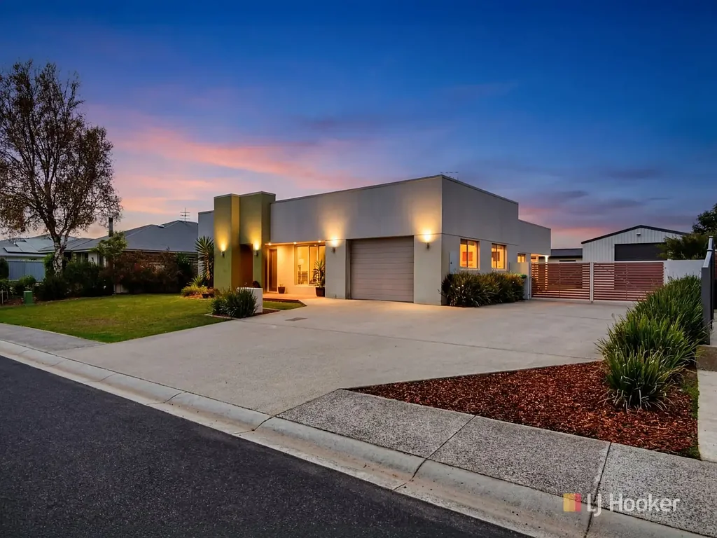 Wynyard 4房  BEAUTIFUL FAMILY HOME IN POPULAR LOCATION!